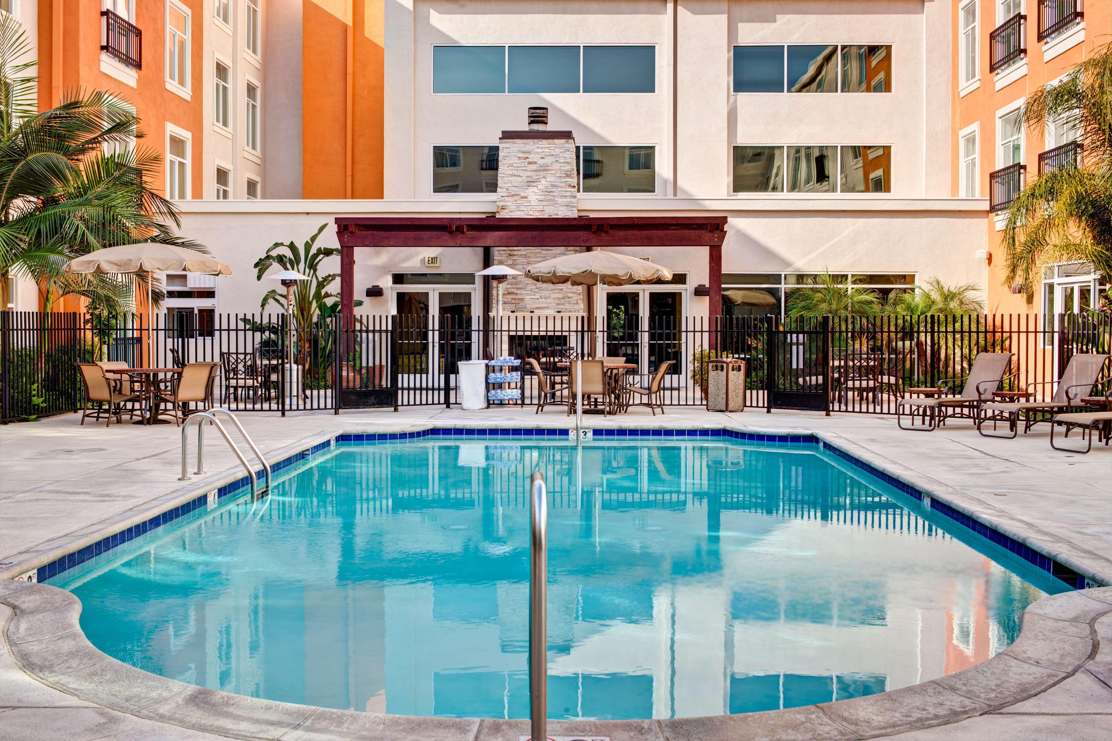 Embassy Suites ולנסיה מתקנים תמונה