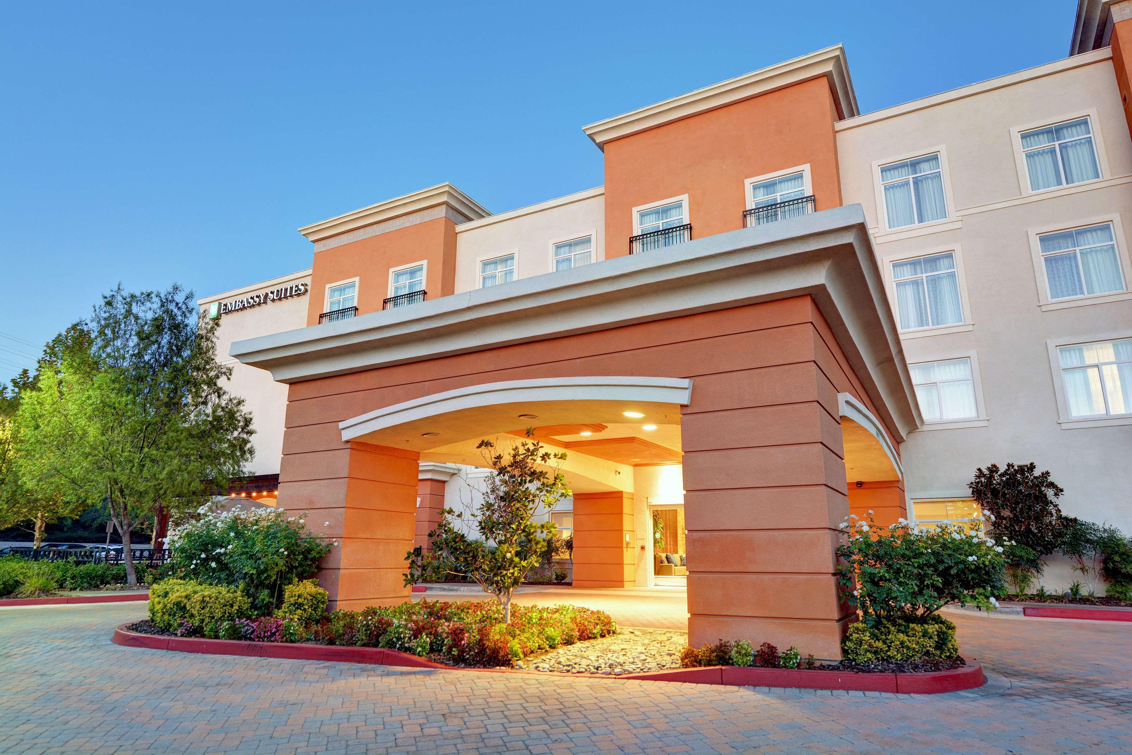 Embassy Suites ולנסיה מראה חיצוני תמונה