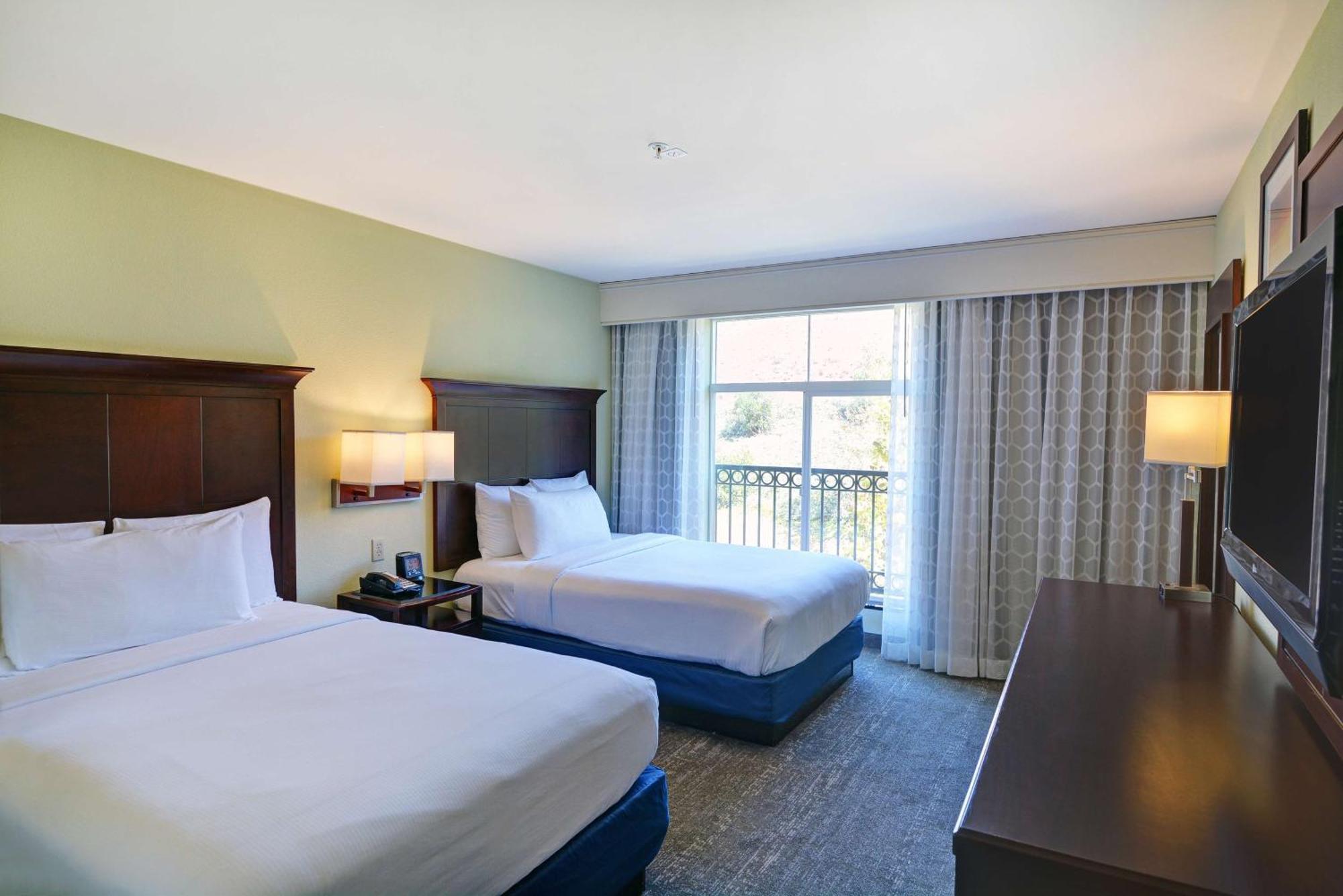 Embassy Suites ולנסיה מראה חיצוני תמונה