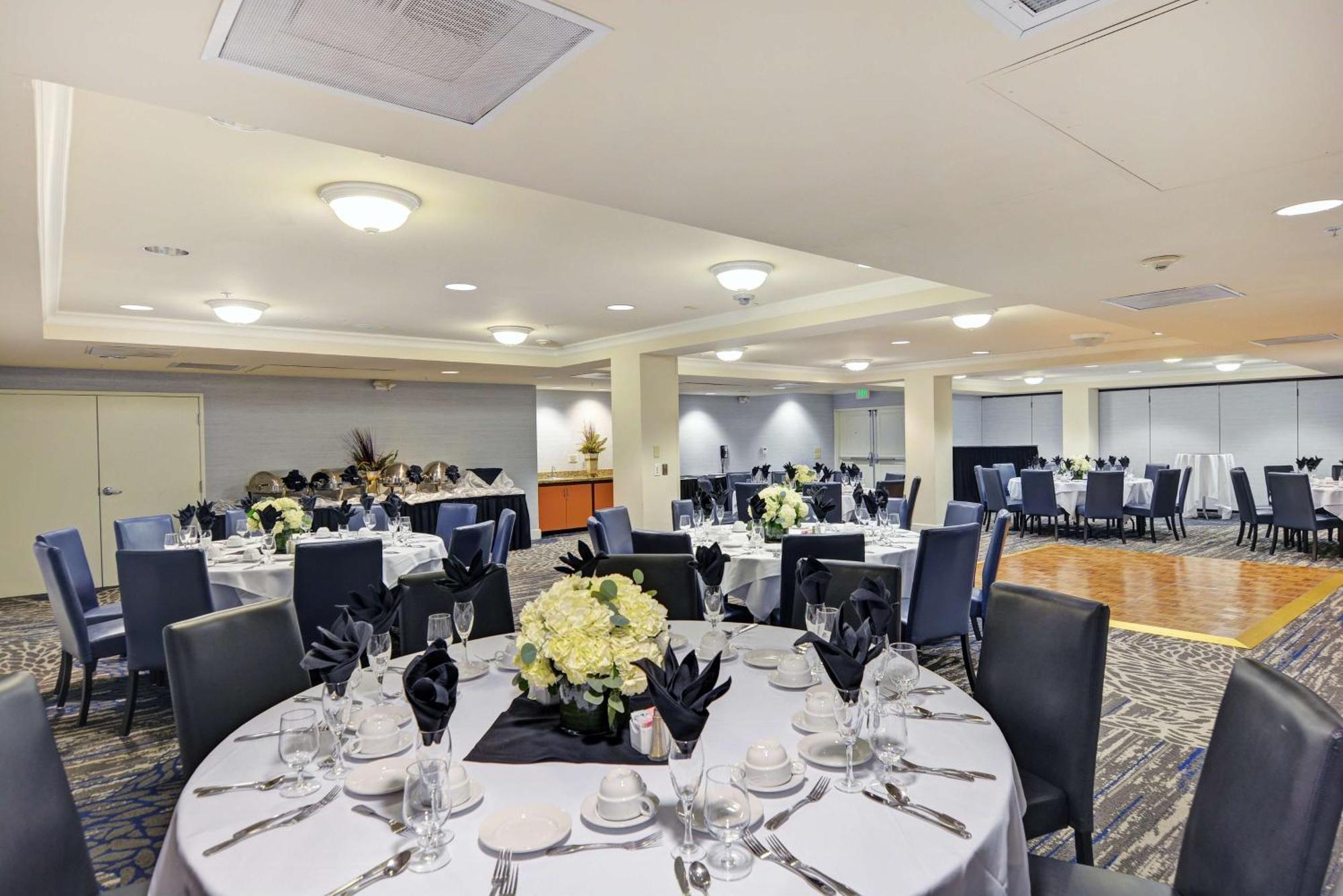 Embassy Suites ולנסיה מראה חיצוני תמונה