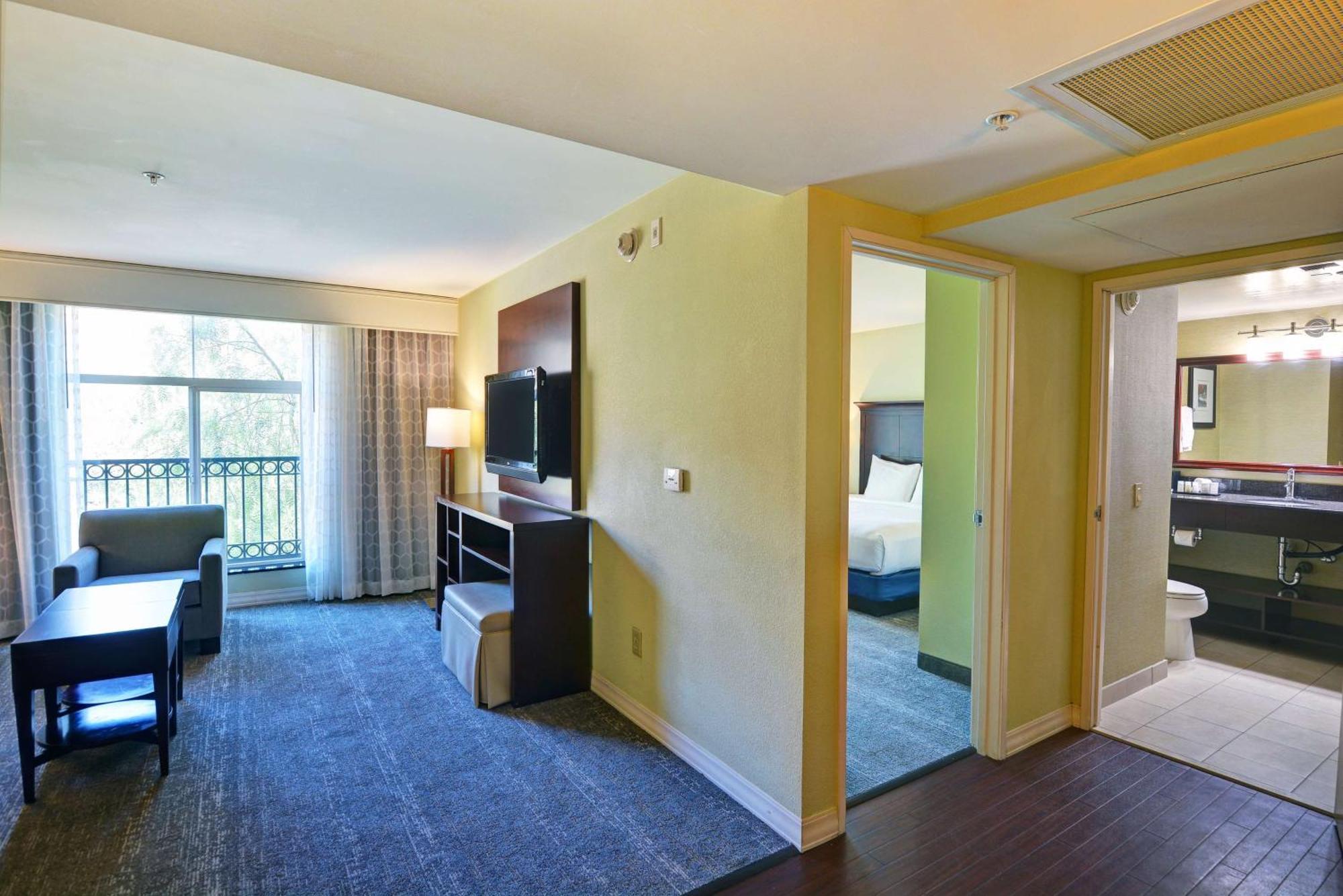 Embassy Suites ולנסיה מראה חיצוני תמונה