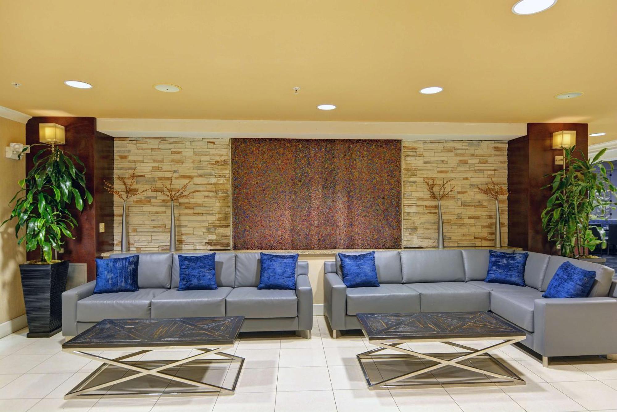 Embassy Suites ולנסיה מראה חיצוני תמונה