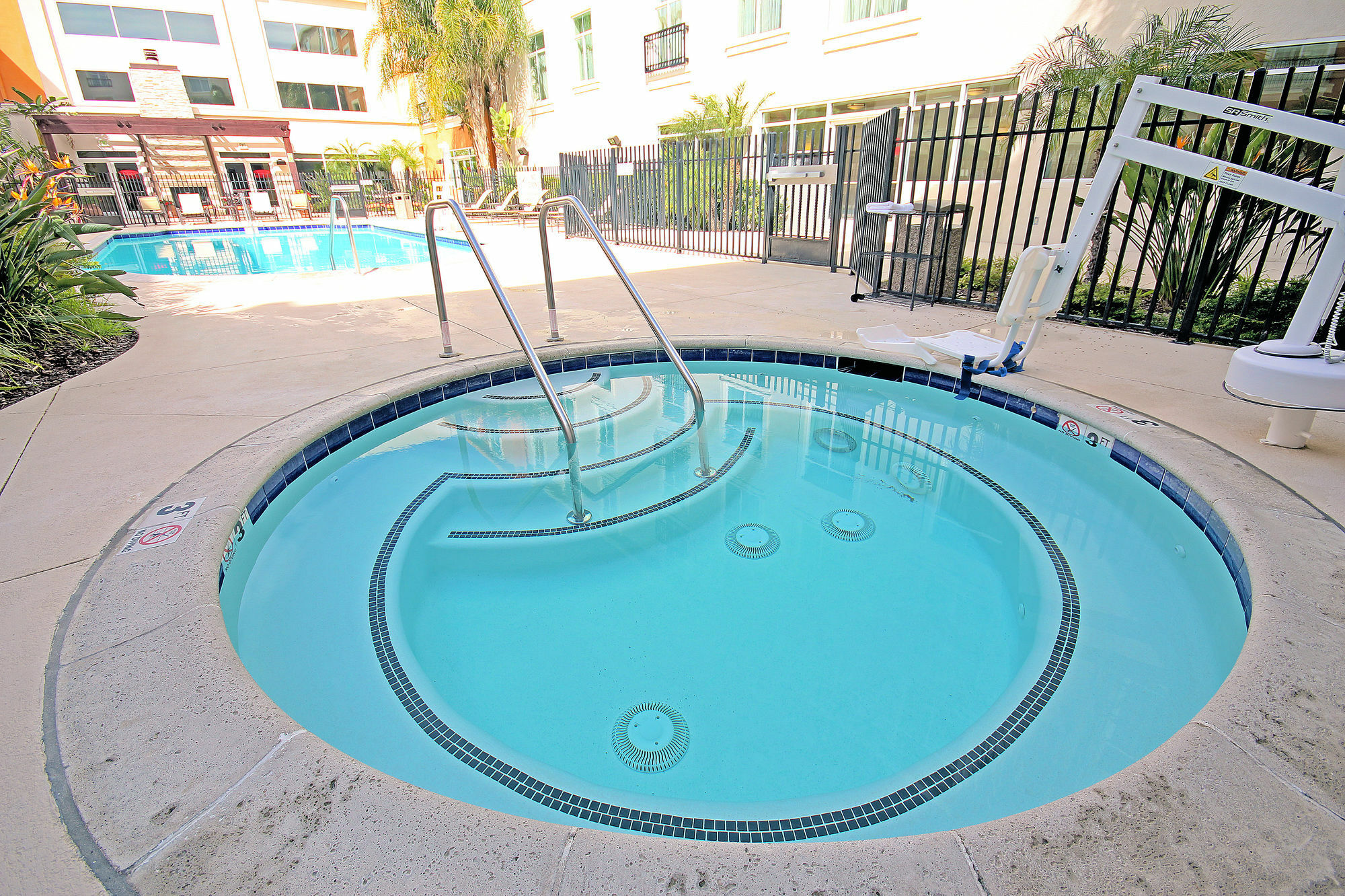 Embassy Suites ולנסיה מראה חיצוני תמונה